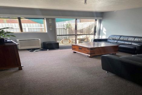 Photo of property in 4/702 Grays Road, Mahora, Hastings, 4120