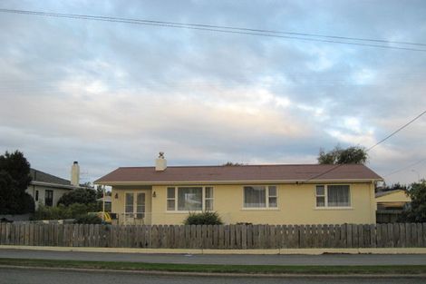 Photo of property in 17 Dalmeny Street, Oamaru North, Oamaru, 9400