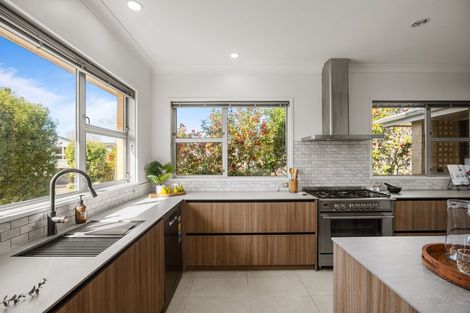 Photo of property in 10 Highfield Place, Avonhead, Christchurch, 8042