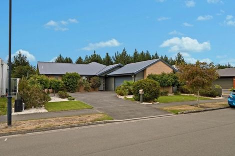Photo of property in 10 Reka Street, Parklands, Christchurch, 8083