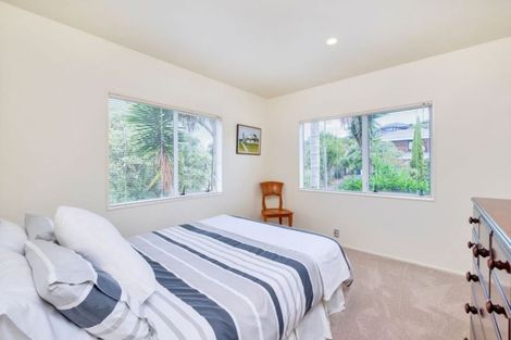 Photo of property in 17 Crestview Place, Browns Bay, Auckland, 0630