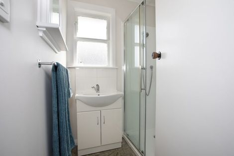 Photo of property in 25 Ngahina Street, Marton, 4710