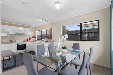 Photo of property in 1/25 Oratu Place, Manurewa, Auckland, 2102