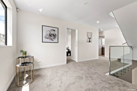 Photo of property in 37b Kingdale Road, Henderson, Auckland, 0610