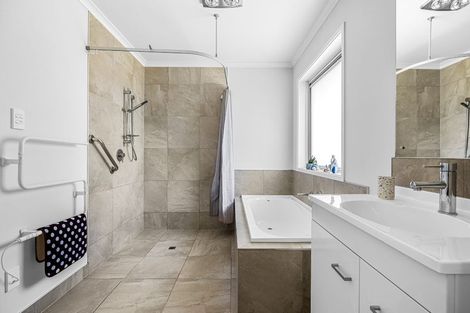 Photo of property in 61 Vivian Street, Burwood, Christchurch, 8083