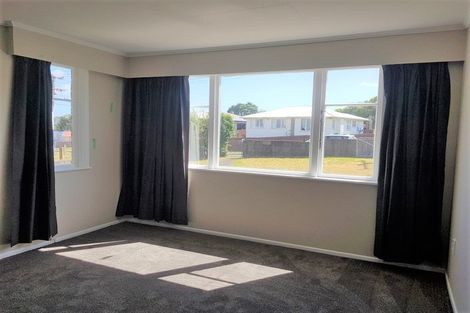 Photo of property in 16 Driver Crescent, Cannons Creek, Porirua, 5024