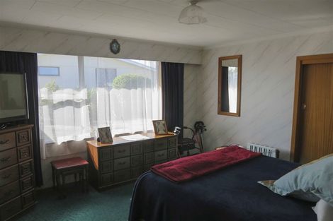 Photo of property in 145 Mcquarrie Street, Kingswell, Invercargill, 9812