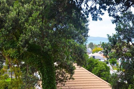 Photo of property in 1/13 Prospect Terrace, Milford, Auckland, 0620