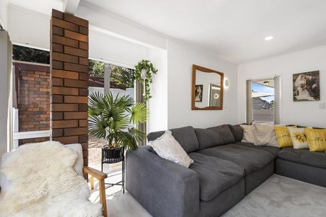 Photo of property in 8 Burn-murdoch Street, St Andrews, Hamilton, 3200