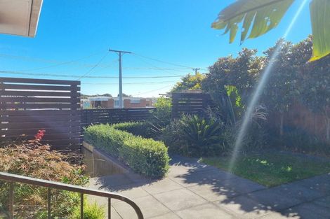 Photo of property in 1a Duke Place, New Plymouth, 4310