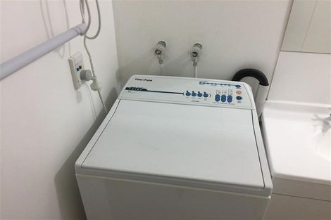 Photo of property in 4j Rutland Street, Picton, 7220