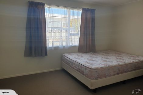 Photo of property in 2/8 Kauri Street, Taradale, Napier, 4112