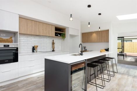 Photo of property in 5 Makura Drive, Papamoa Beach, Papamoa, 3118