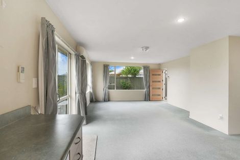 Photo of property in 2/8 Thistledown Place, Woolston, Christchurch, 8062