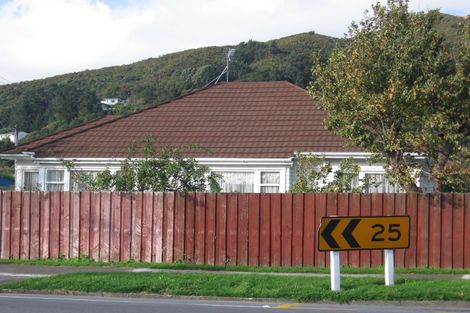 Photo of property in 302 Waiwhetu Road, Fairfield, Lower Hutt, 5011