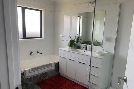 Photo of property in 21b Chestnut Close, Kelvin Grove, Palmerston North, 4414