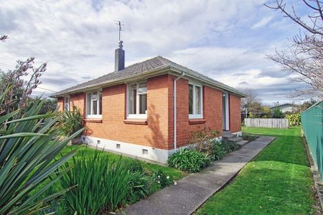 Photo of property in 248 High Street North, Carterton, 5713