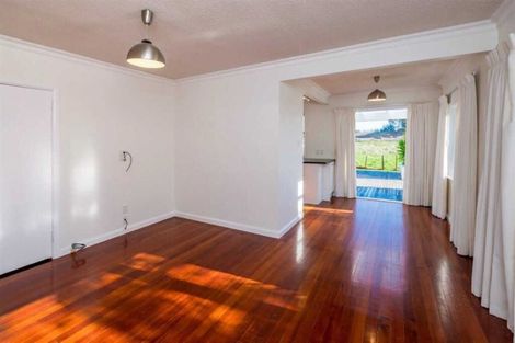 Photo of property in 180 Te Moana Road, Waikanae, 5036