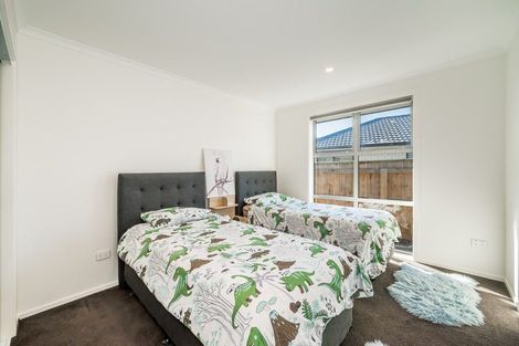 Photo of property in 7 Kikorangi Way, Paraparaumu, 5032