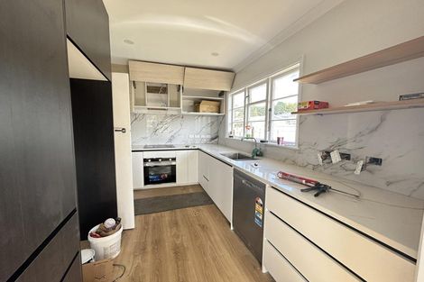 Photo of property in 19 Beauchamp Street, Tawa, Wellington, 5028