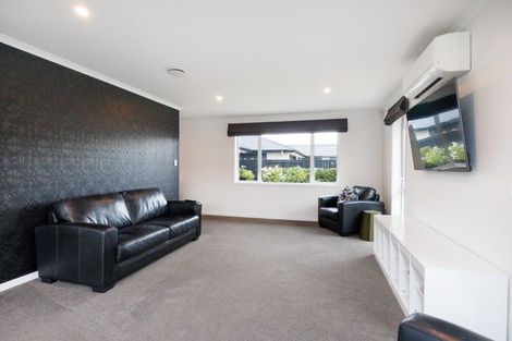 Photo of property in 24 Freedom Drive, Kelvin Grove, Palmerston North, 4414