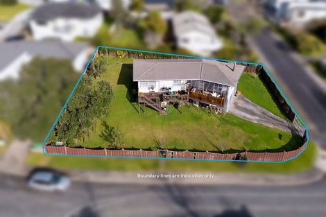Photo of property in 5 Edgewood Way, Henderson, Auckland, 0612