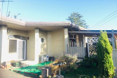 Photo of property in 11 Alfriston Road, Manurewa East, Auckland, 2102
