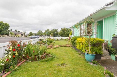 Photo of property in 6 Gertrude Street, Dannevirke, 4930