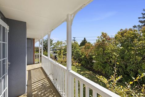 Photo of property in 252 Huatoki Street, Upper Vogeltown, New Plymouth, 4310