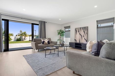 Photo of property in 32 Waireka Road, Rototuna North, Hamilton, 3210