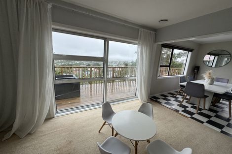 Photo of property in 42 Edgecombe Street, Newlands, Wellington, 6037