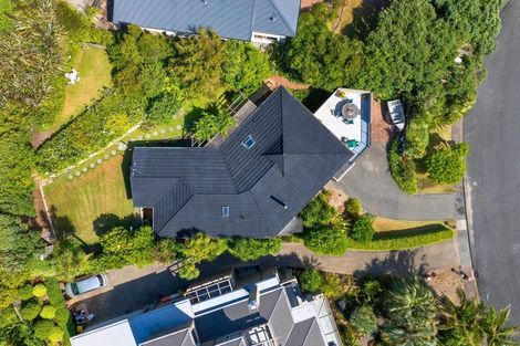 Photo of property in 10 Chelverton Terrace, Red Beach, 0932