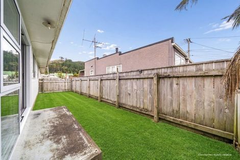 Photo of property in 2/8 Wilford Street, Wallaceville, Upper Hutt, 5018