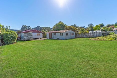 Photo of property in 38 Saint Catherine Street, Kaitangata, 9210