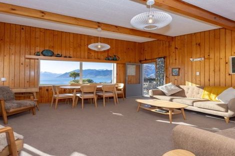 Photo of property in 262 Lakeview Terrace, Lake Hawea, Wanaka, 9382