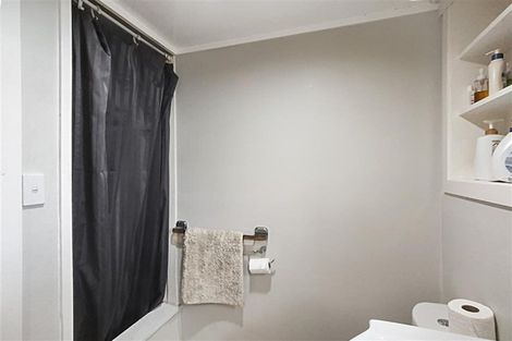 Photo of property in 142 Glengarry Road, Glen Eden, Auckland, 0602