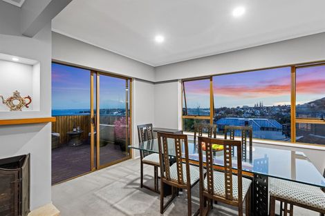 Photo of property in 3/23 Beach Road, Castor Bay, Auckland, 0620