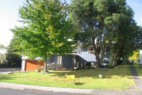 Photo of property in 51 Mcdowell Crescent, Hillcrest, Auckland, 0627