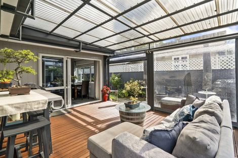 Photo of property in 1a Camp Street, Heretaunga, Upper Hutt, 5019