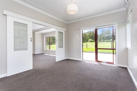 Photo of property in 369 Mangakura Road, Helensville, 0875
