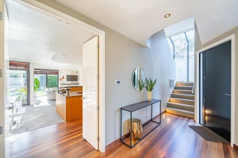 Photo of property in 87a Waterloo Road, Hutt Central, Lower Hutt, 5010