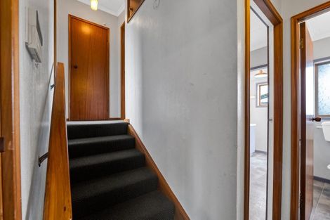 Photo of property in 39 Birdwood Avenue, Moturoa, New Plymouth, 4310