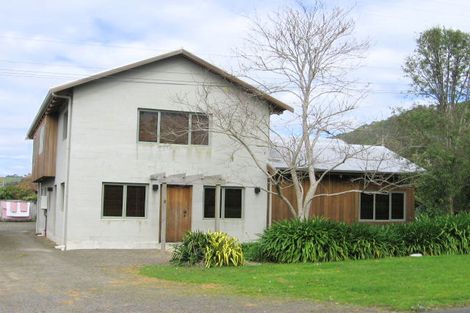 Photo of property in 2 Dawn Avenue, Hahei, Whitianga, 3591