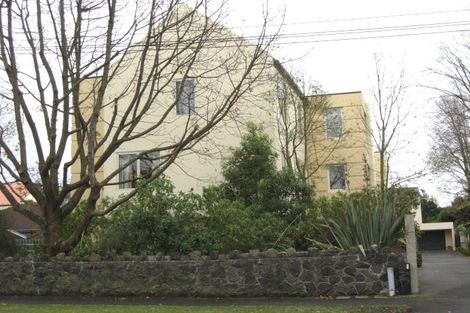 Photo of property in 1/17 Eversleigh Street, St Albans, Christchurch, 8014