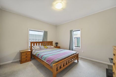 Photo of property in 13 Birdwood Avenue, Papatoetoe, Auckland, 2025