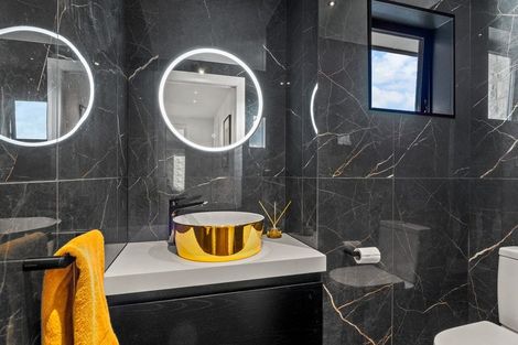 Photo of property in 15 Bracken Street, Arrowtown, 9302