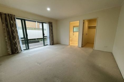Photo of property in 1 Sunvista Avenue, Oteha, Auckland, 0632