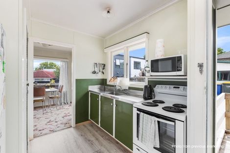 Photo of property in 65 Kervil Avenue, Te Atatu Peninsula, Auckland, 0610