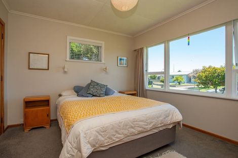 Photo of property in 91 Clarence Cox Crescent, Pirimai, Napier, 4112