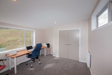 Photo of property in 86 Melksham Drive, Churton Park, Wellington, 6037